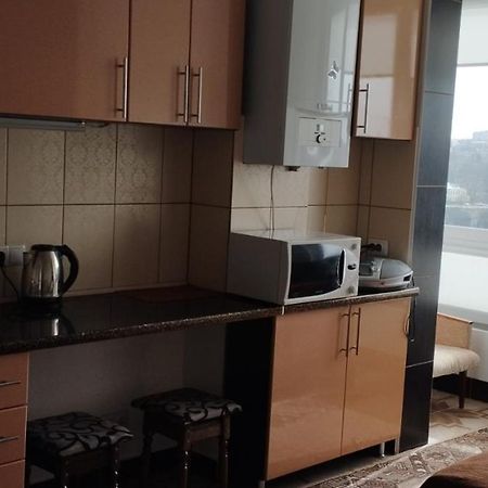 Rooms With Fortetsya View 2 カームヤネツィ・ポジーリシクィイ エクステリア 写真